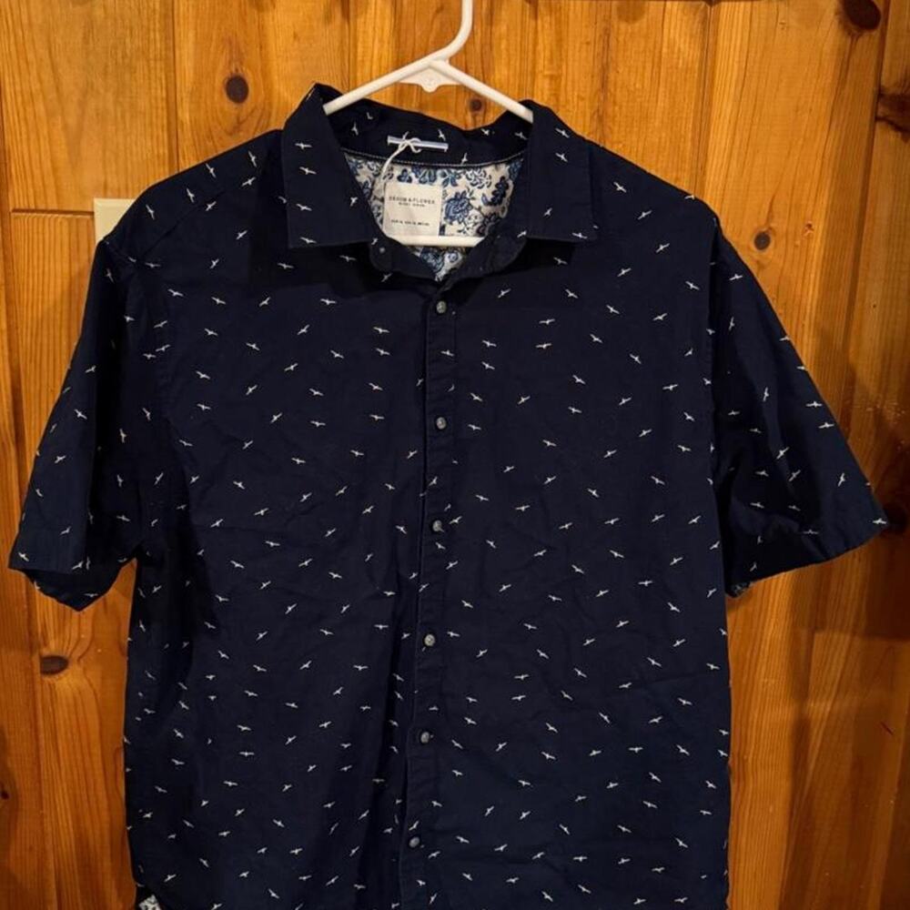 collared button up shirt